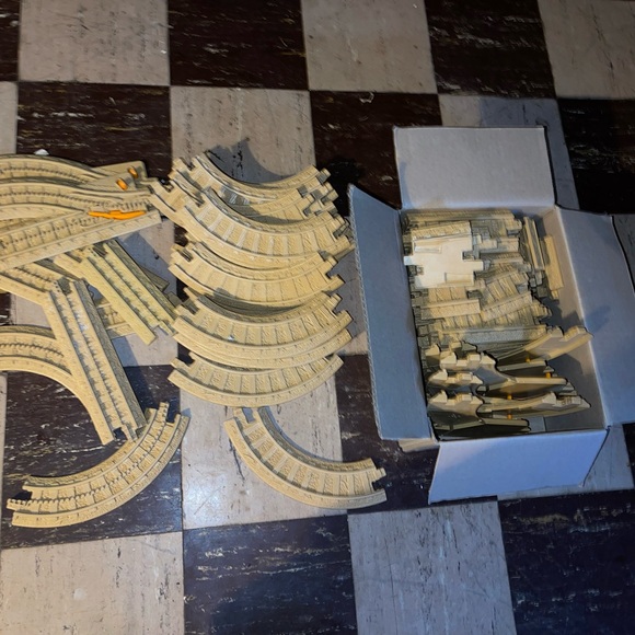 Fischer Price Geo Trax tracks(curved and straight) - Picture 4 of 6